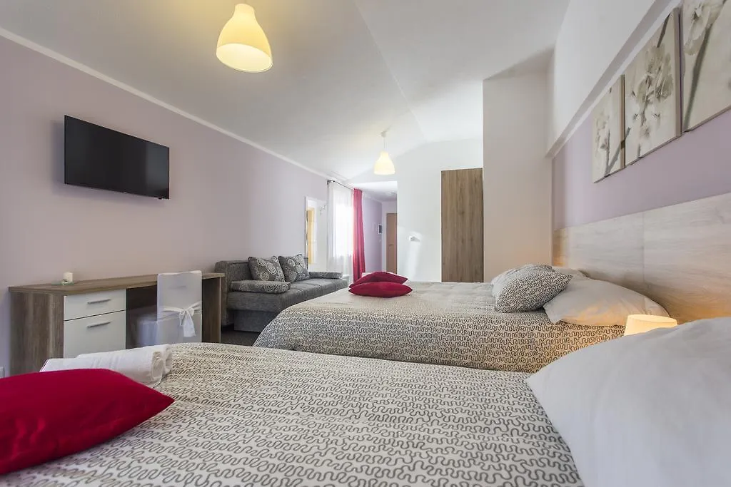 Na Brijegu Hotel Pazin